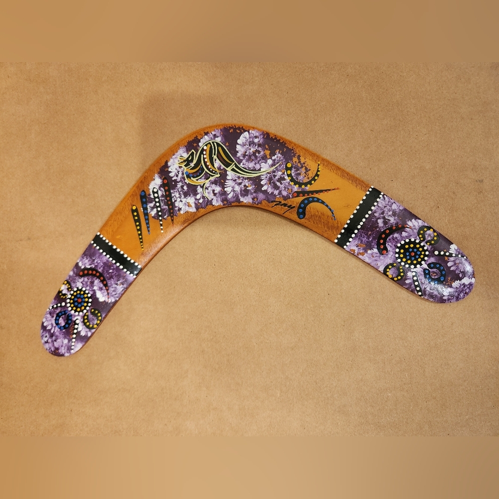 Dreamtime Australia Beautiful Wooden Hand Painted Kangaroo Boomerang 16"
